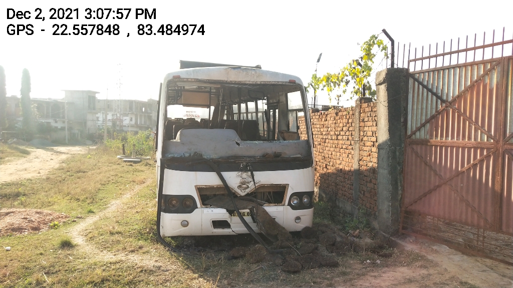  MAHINDRA TOURISTER 25