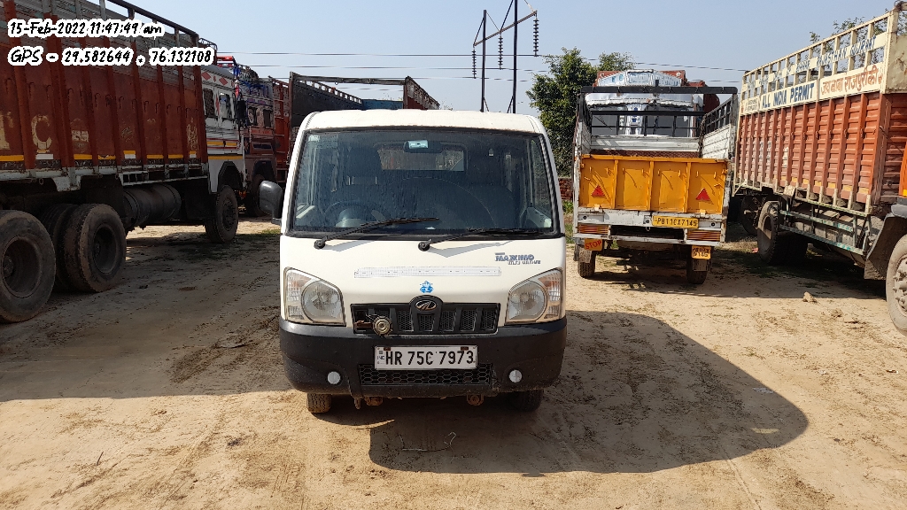  MAHINDRA MAXXIMO