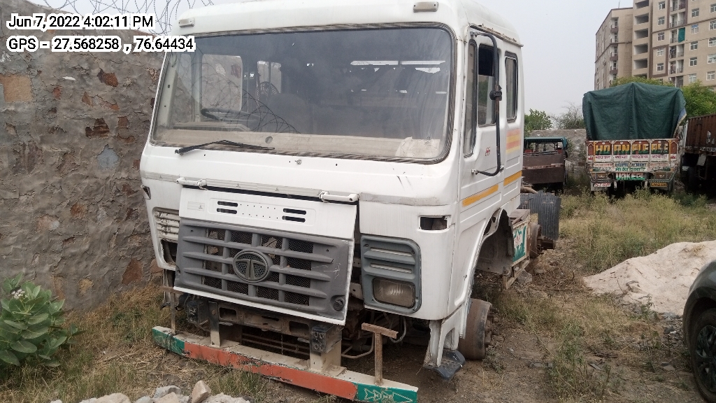 ASHOK LEYLAND