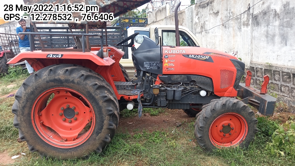  Kubota TRACTOR