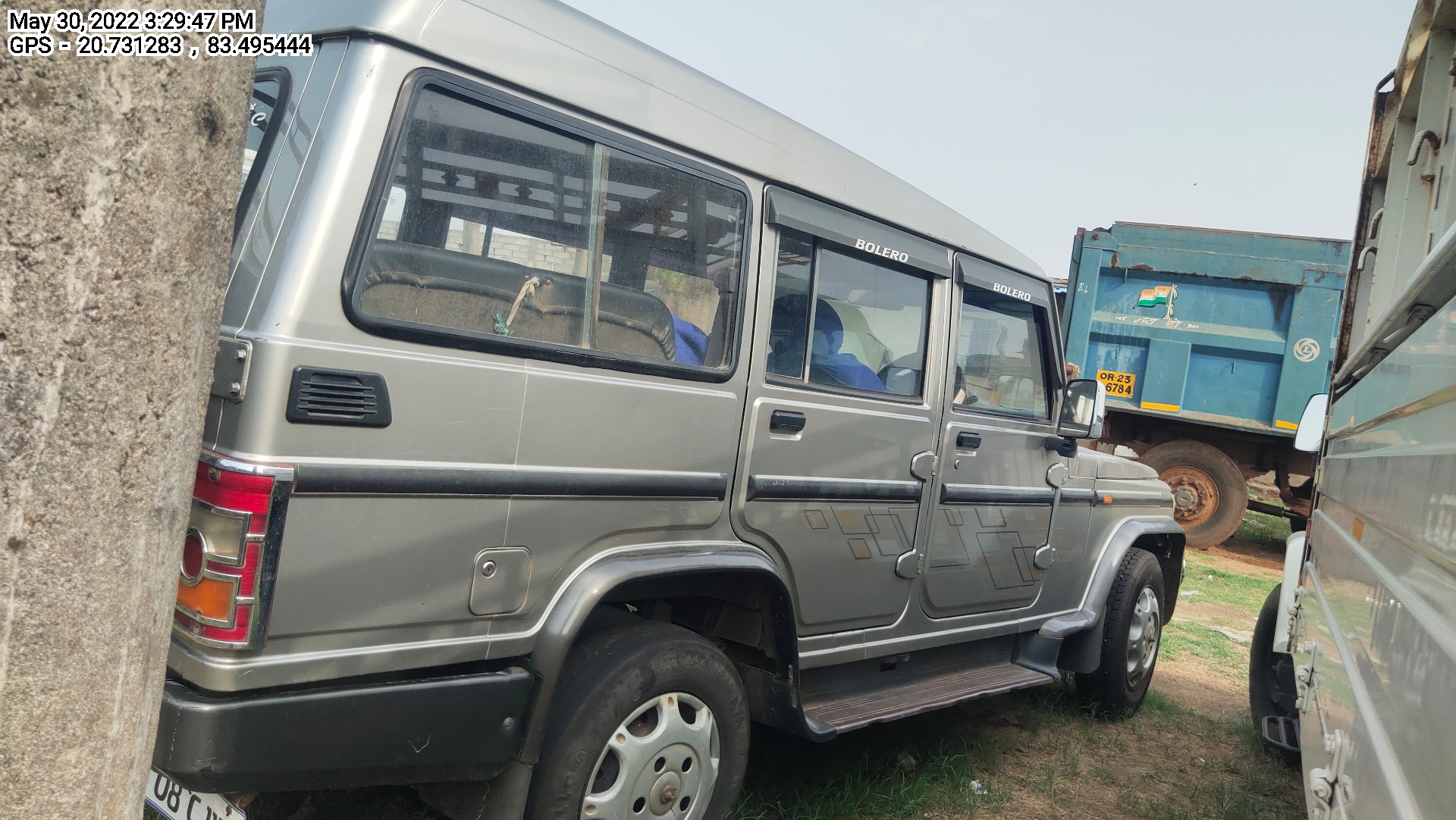  Mahindra MUV