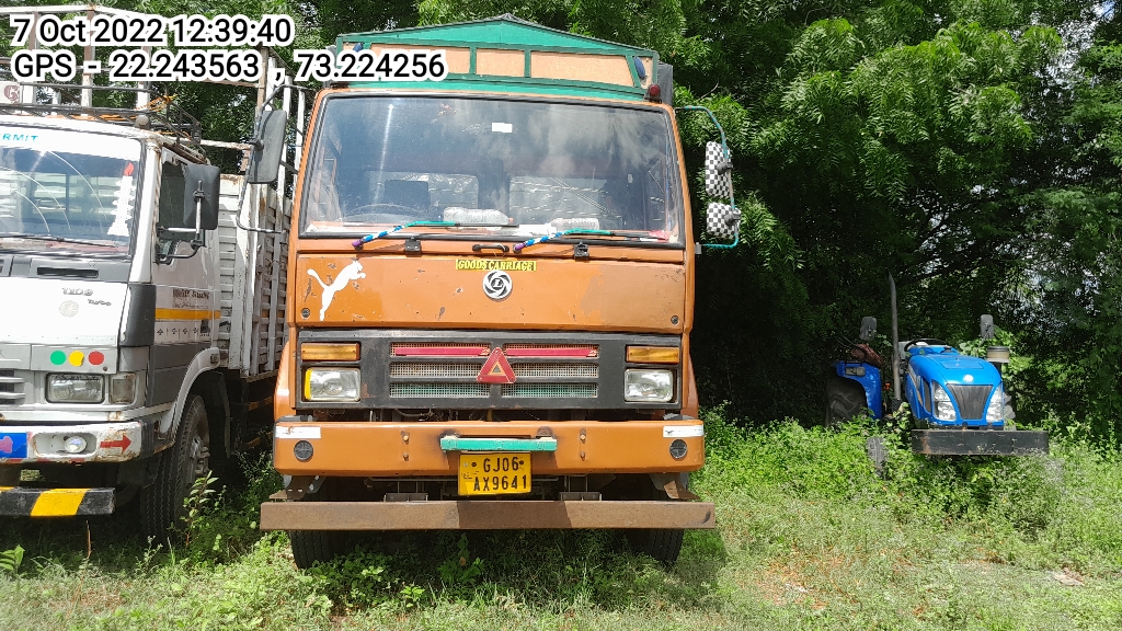 front_right_view