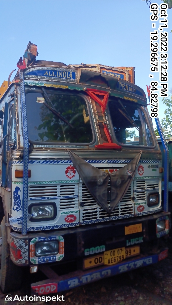 front_right_view