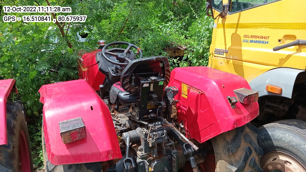  MAHINDRA AND MAHINDRA M YUVO 475-42 HP