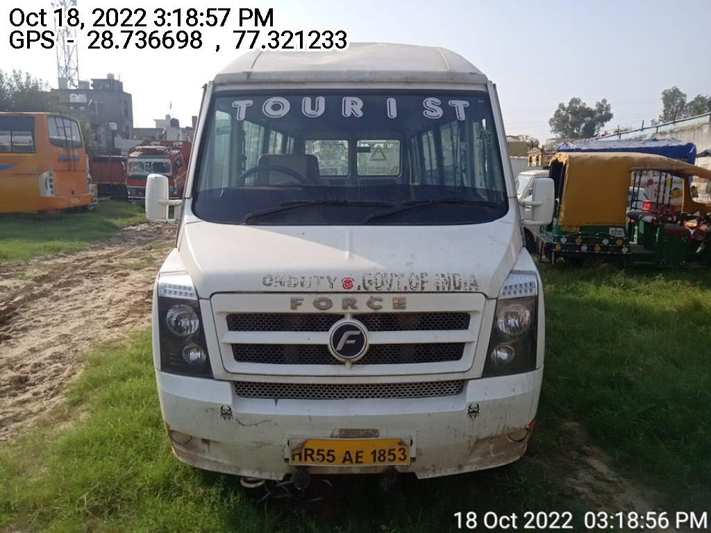  FORCE MOTORS TRAVELLER T1