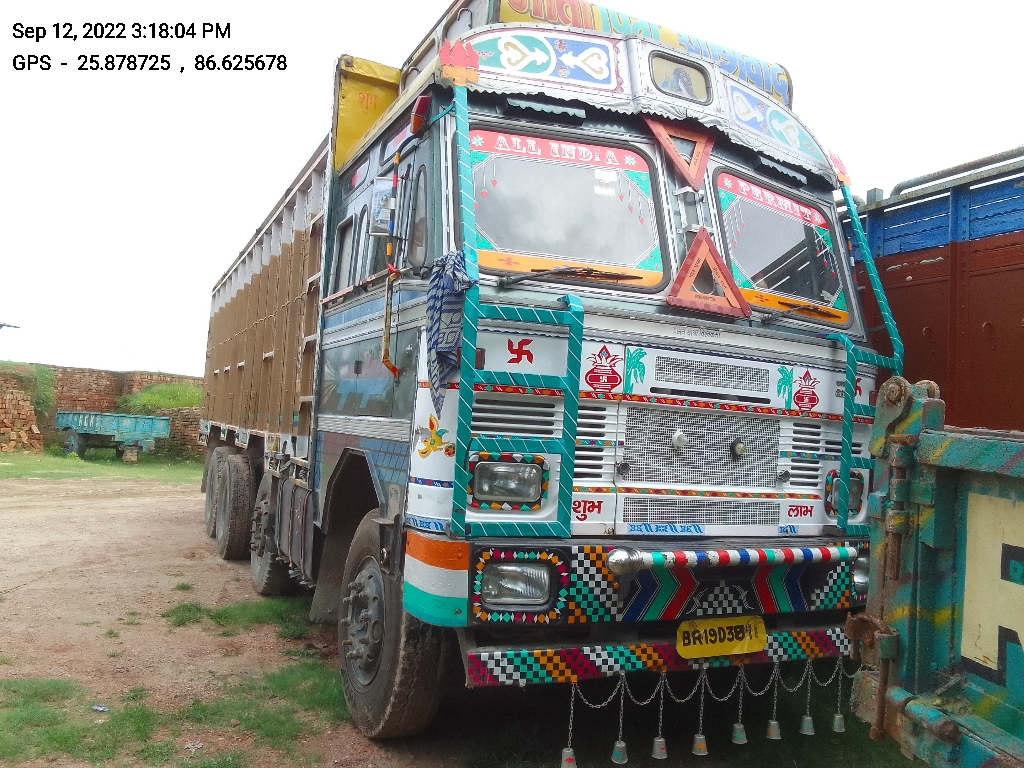 front_right_view